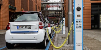 Los vehículos eléctricos del futuro permitirán vender energía a la red
